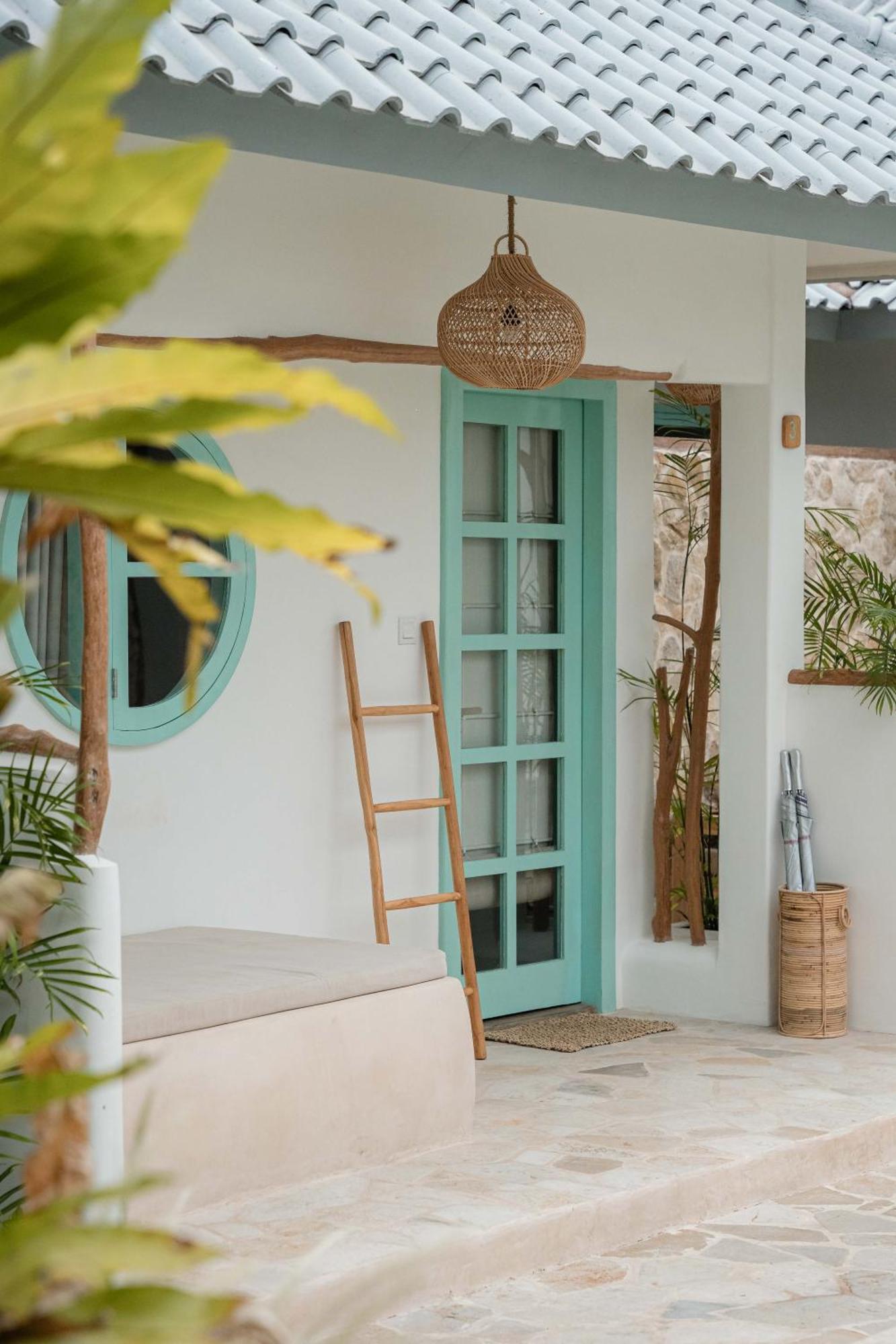 Quma Hotel Τζίλι Τραγουανγκάν Εξωτερικό φωτογραφία